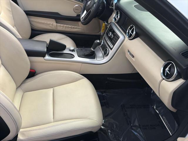 2014 Mercedes-Benz SLK-Class - $15,643