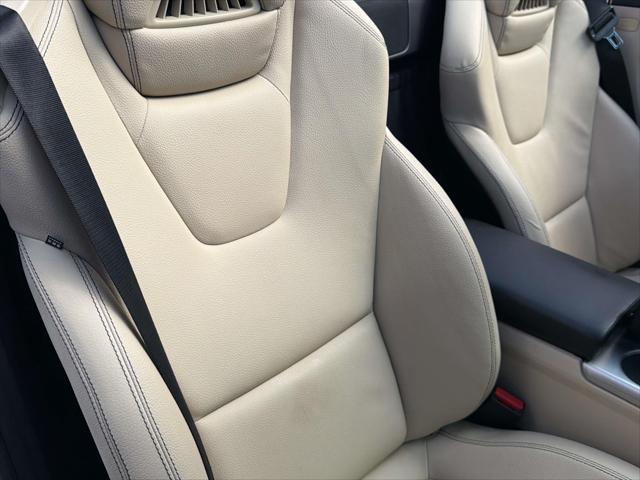 2014 Mercedes-Benz SLK-Class - $15,643