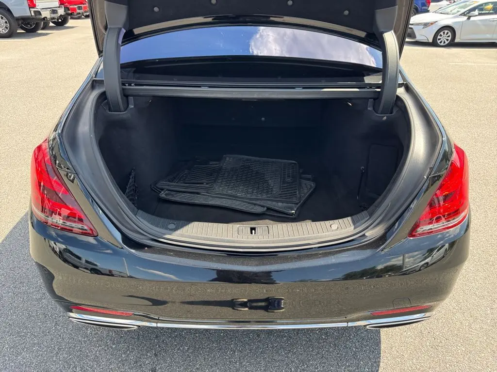 2018 Mercedes-Benz S-class - $25,999