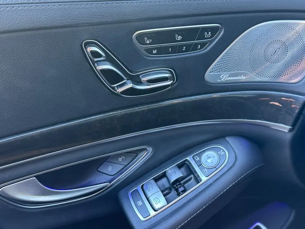 2018 Mercedes-Benz S-class - $22,500