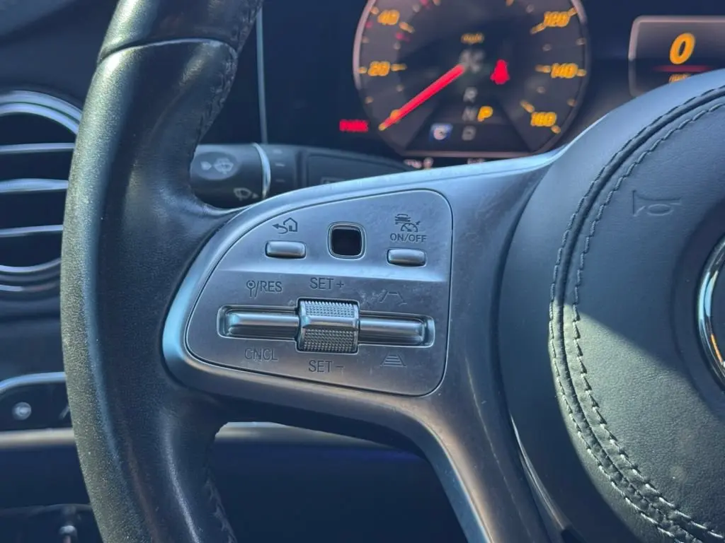 2018 Mercedes-Benz S-class - $22,500