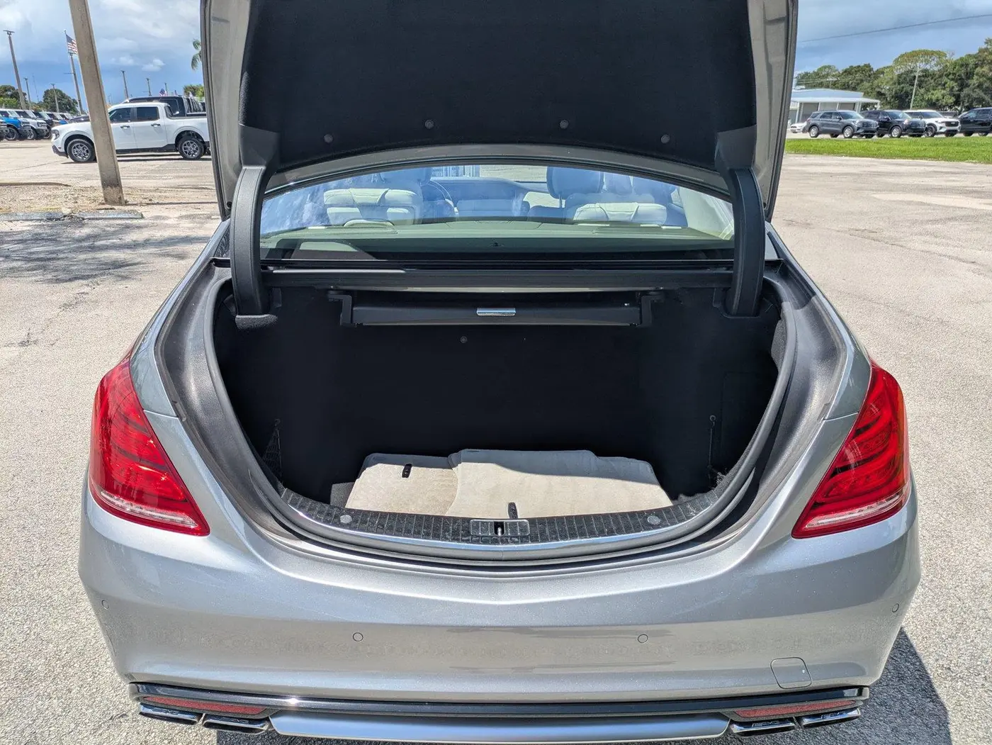 2015 Mercedes-Benz S-class - $39,554