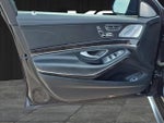 2016 S-Class Thumbnail 21