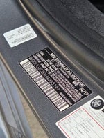 2017 S-Class Thumbnail 34