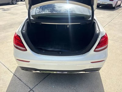 2017 Mercedes-Benz E-Class E 300 4DR Sedan
