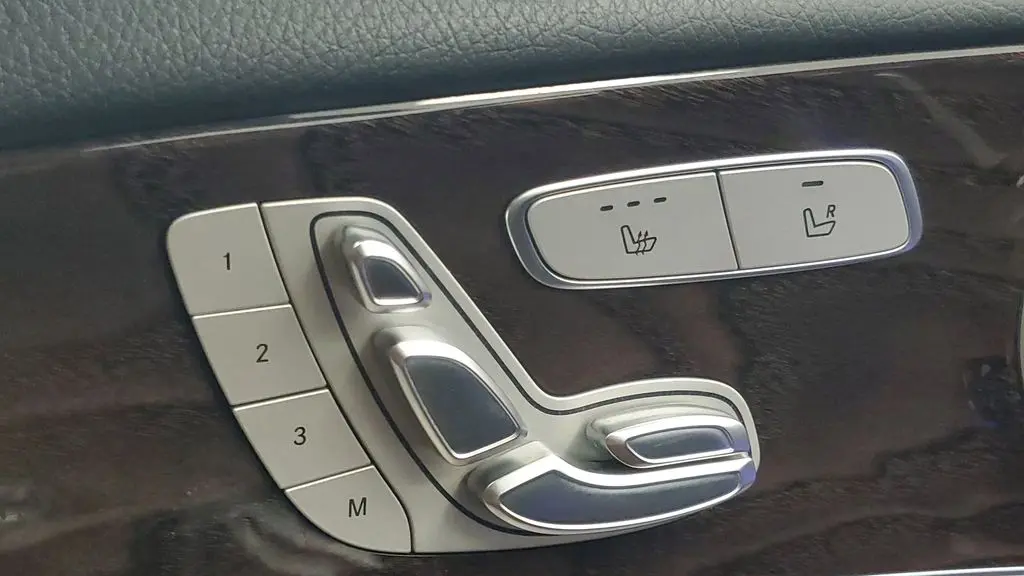 2019 Mercedes-Benz E-Class E 300 4MATIC