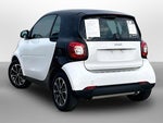 2016 fortwo Thumbnail 10