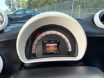 2019 EQ fortwo Thumbnail 21