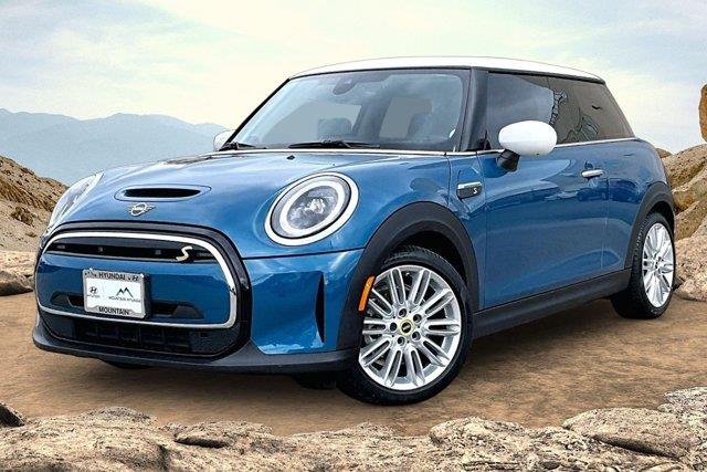 2024 MINI Hardtop - $25,998