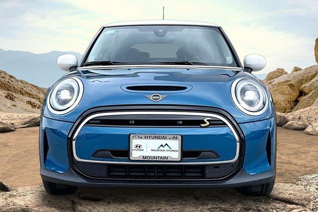 2024 MINI Hardtop - $25,998