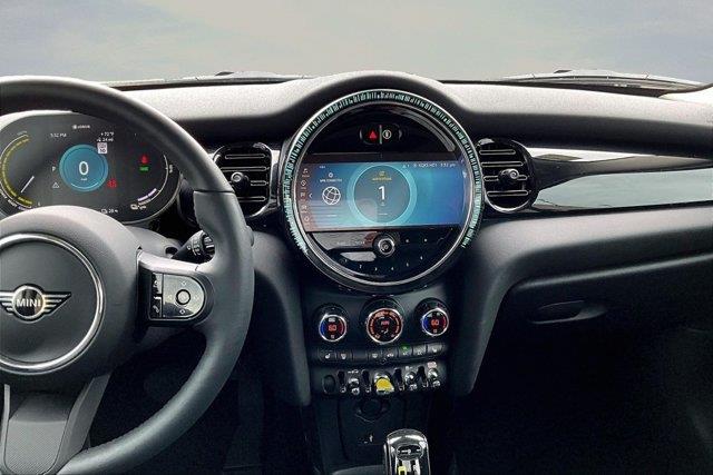 2024 MINI Hardtop - $25,998