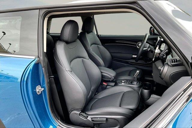 2024 MINI Hardtop - $25,998