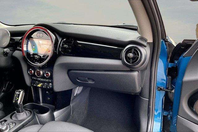 2024 MINI Hardtop - $25,998