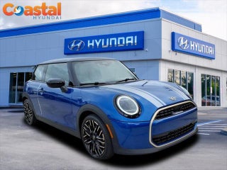 2025 MINI Hardtop 2 Door with Blue Exterior