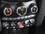 2022 Convertible Thumbnail 39