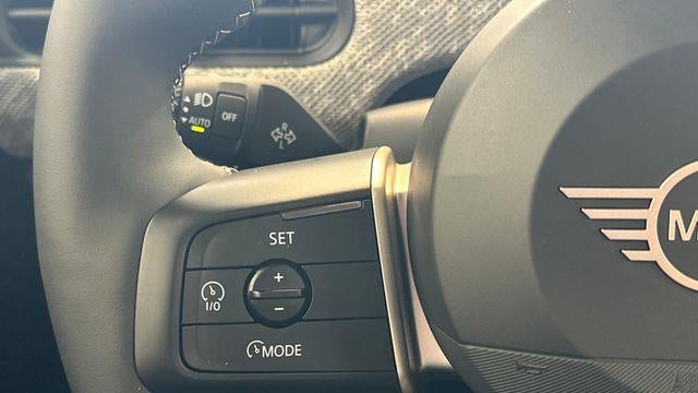 2025 MINI Hardtop 2 Door Cooper S Signature Trim