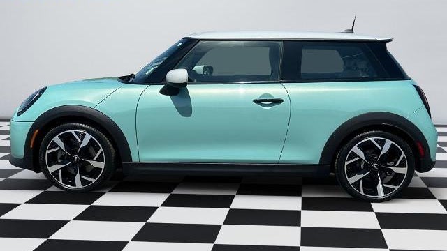 2025 MINI Hardtop 2 Door Cooper S Signature Trim