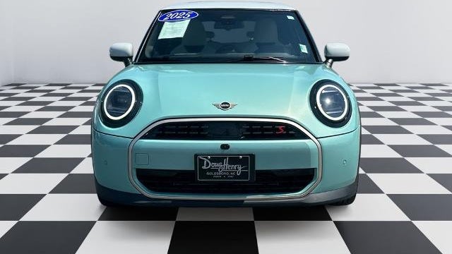 2025 MINI Hardtop 2 Door Cooper S Signature Trim