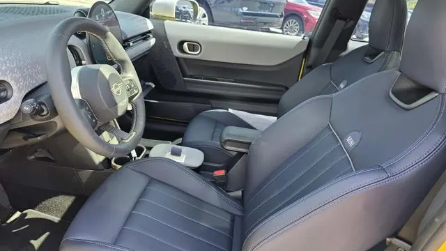 2025 MINI Hardtop 2 Door Cooper S Signature Trim