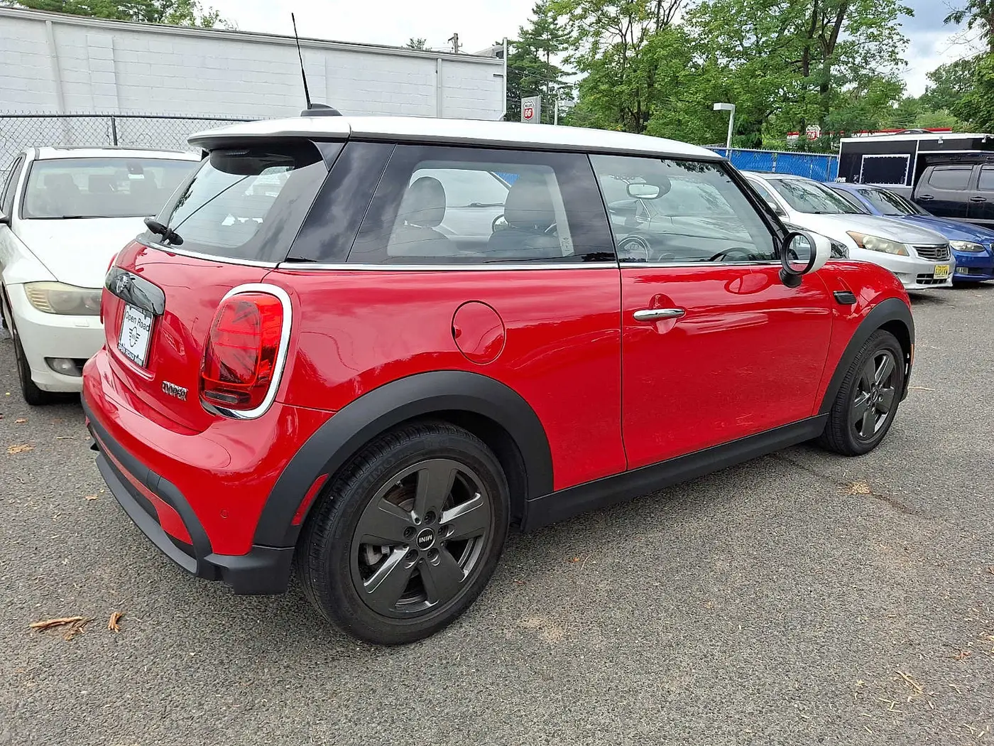 2024 MINI Hardtop - $24,997