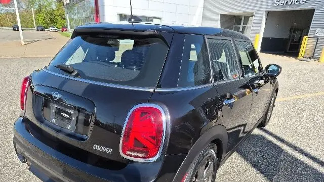 2022 MINI Hardtop 4 Door Cooper