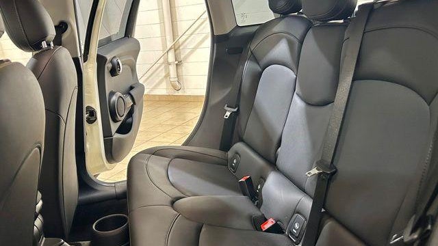 2022 MINI Hardtop 4 Door Cooper