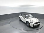 2024 Convertible Thumbnail 15