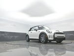 2024 Convertible Thumbnail 23