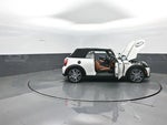 2024 Convertible Thumbnail 33