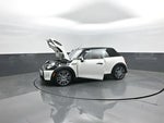 2024 Convertible Thumbnail 34
