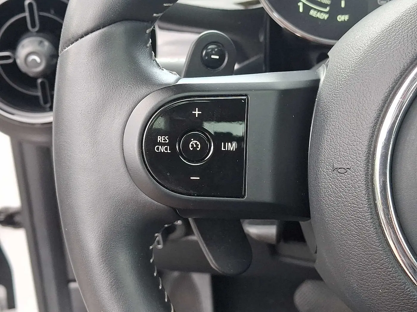 2024 MINI Hardtop - $22,997