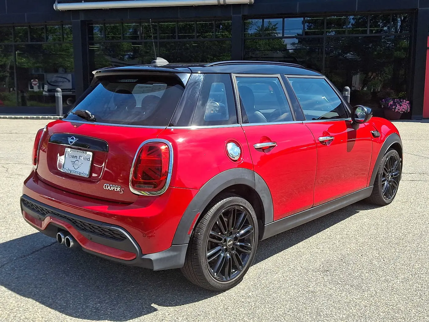 2023 MINI Hardtop - $23,497