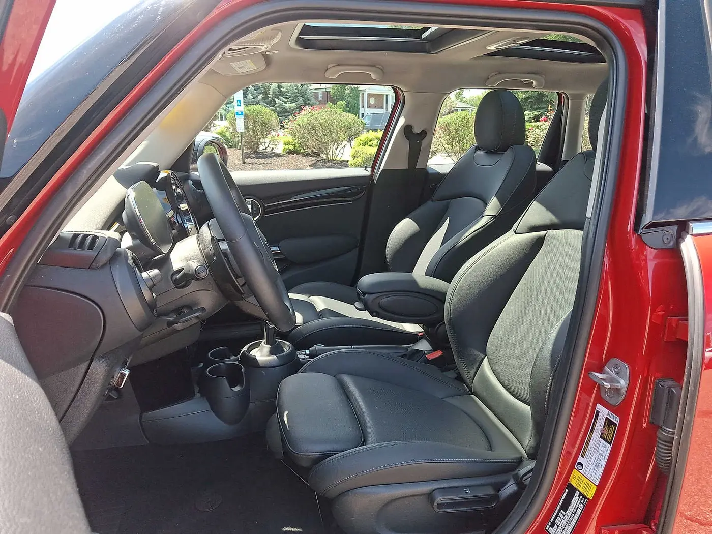 2023 MINI Hardtop - $23,497