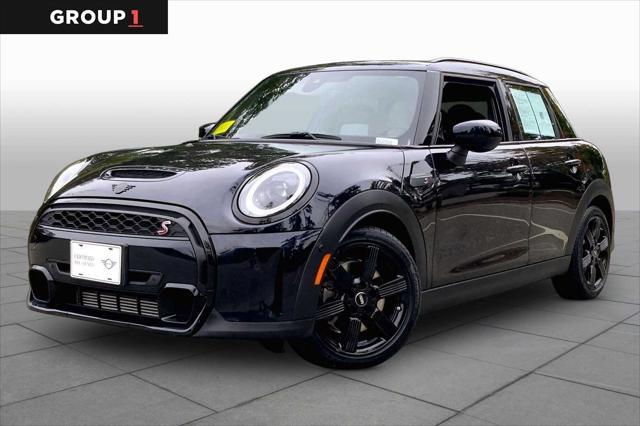 2024 MINI Hardtop - $28,825