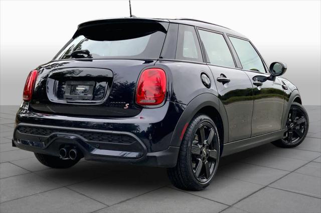 2024 MINI Hardtop - $28,825
