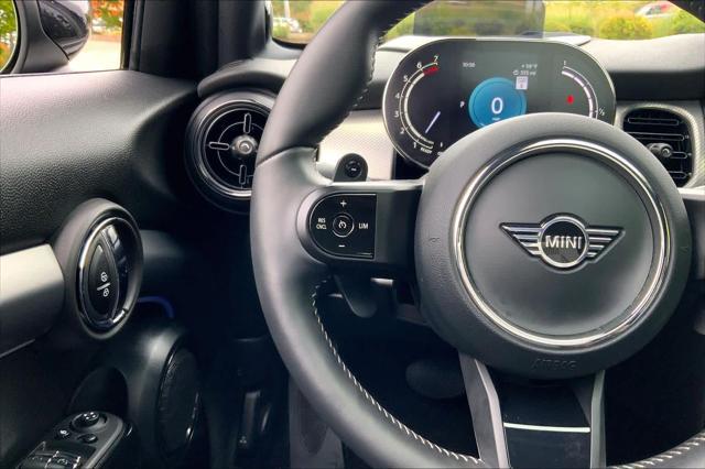 2024 MINI Hardtop - $28,825
