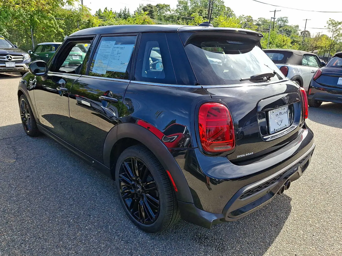 2024 MINI Hardtop - $29,997
