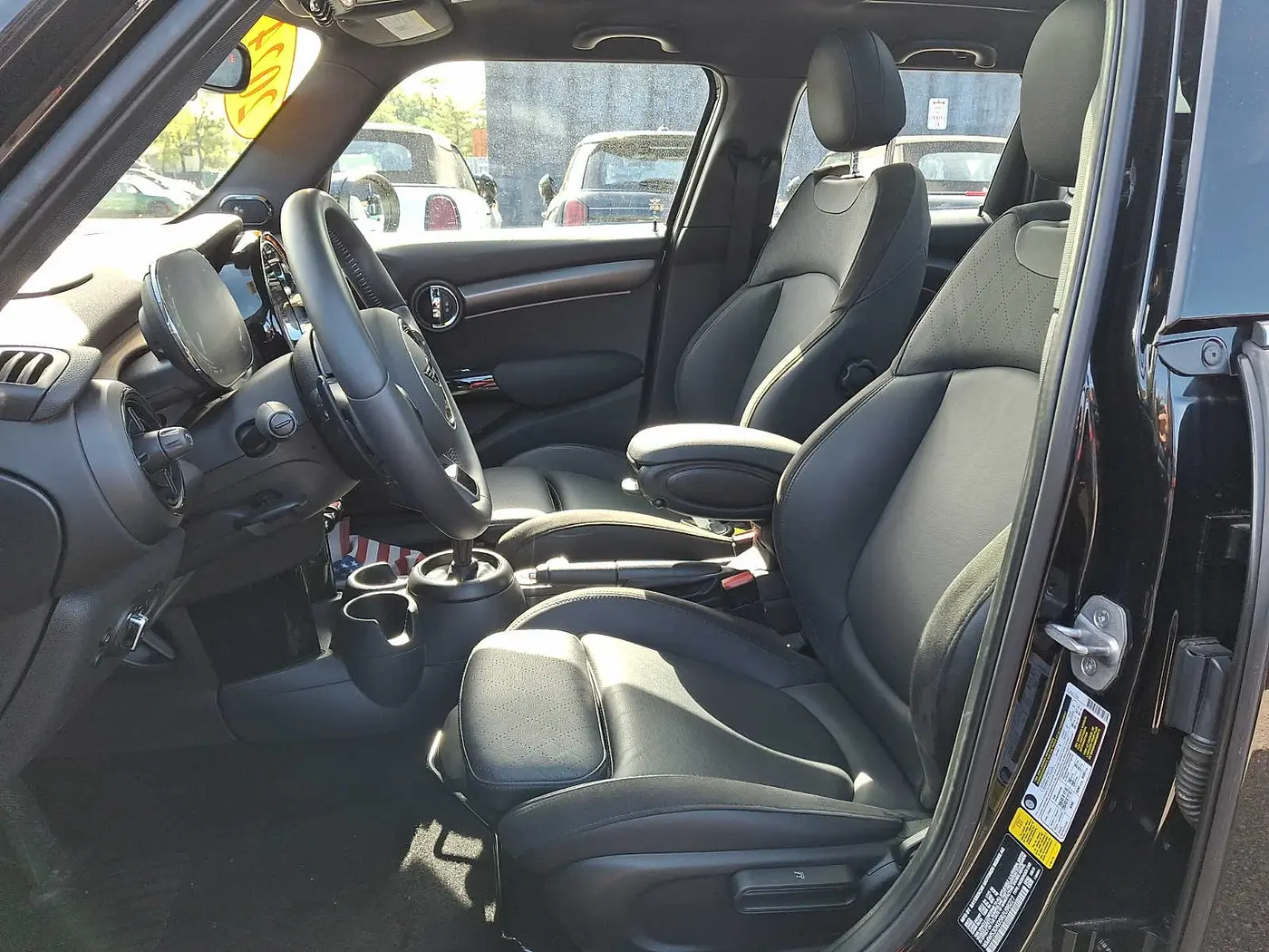 2024 MINI Hardtop - $29,997