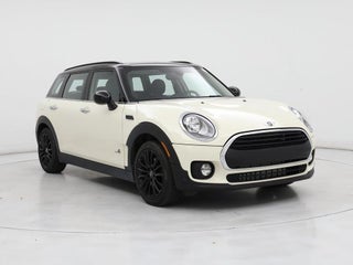 2017 MINI Clubman with Pepper White Exterior