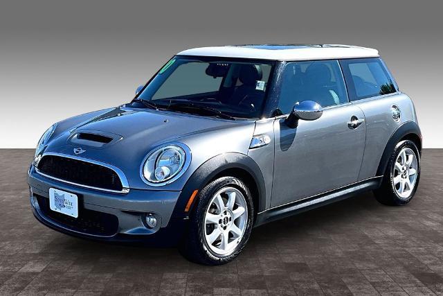 2010 MINI Cooper - $9,631