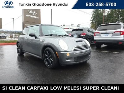 2005 Mini Cooper S 2DR Supercharged Hatchback