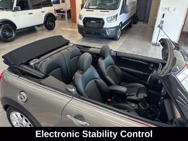 2017 MINI Cooper - $15,500