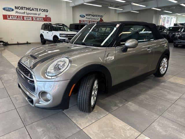 2017 MINI Cooper - $15,500