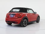 2019 Convertible Thumbnail 8