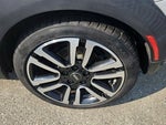 2019 Convertible Thumbnail 10