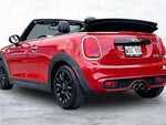 2016 Convertible Thumbnail 12