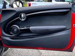 2016 Convertible Thumbnail 19