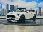 2018 Convertible Thumbnail 22