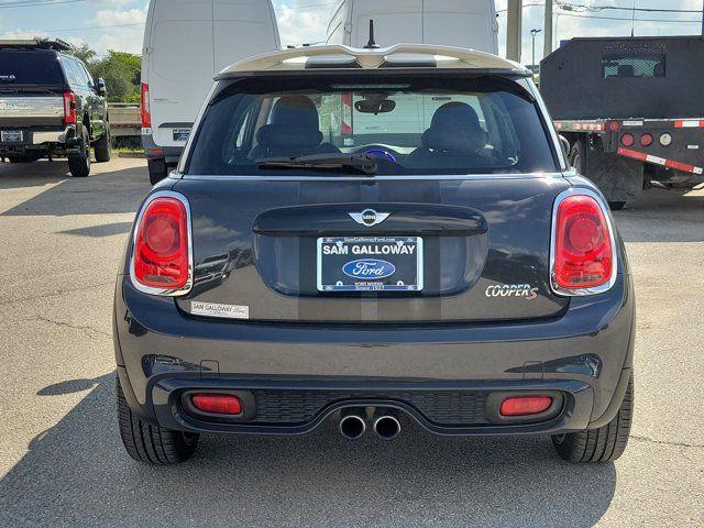 2014 MINI Hardtop - $11,510