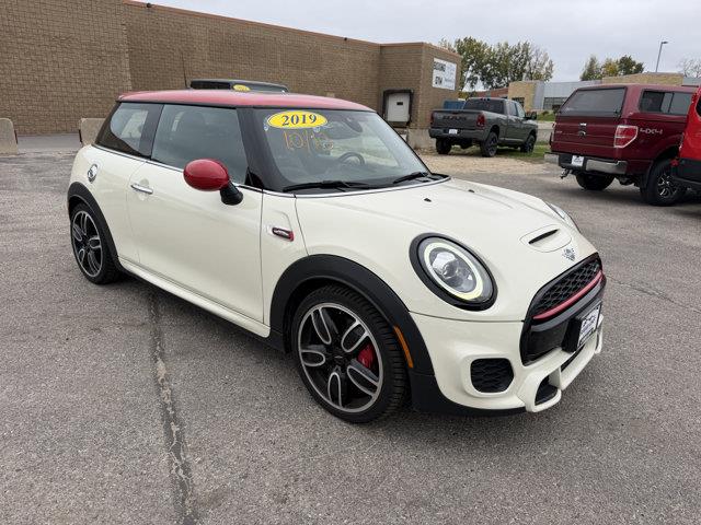 2019 MINI Hardtop - $22,649
